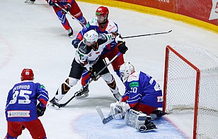 «Славутич» дома уступил «Шахтеру»