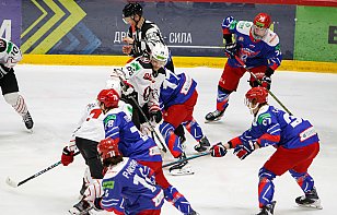 «Славутич» снова обыграл «Неман» на своем льду