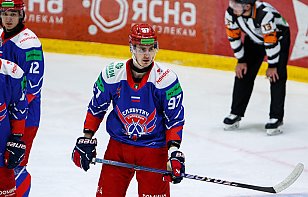 Кирилл Татарников продлил контракт со «Славутичем»